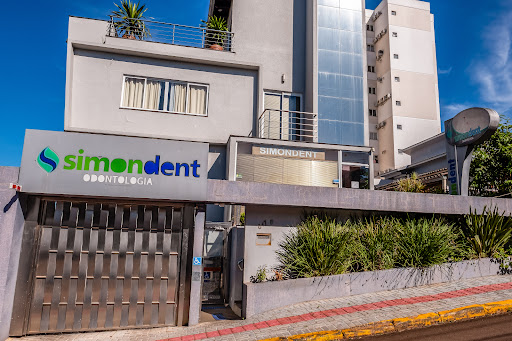 Simondent Odontologia - Implantes dentários em Chapecó