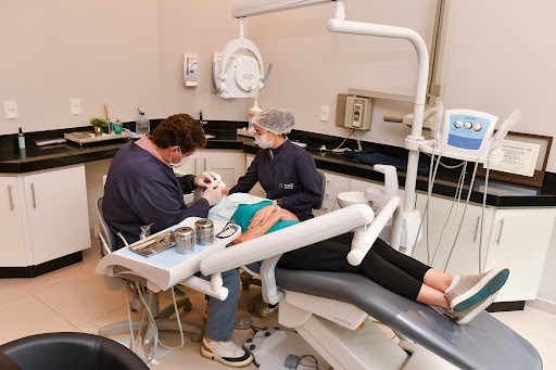Tozzi Consultório Odontológico